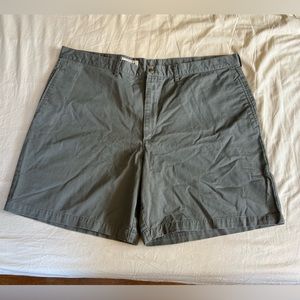LL Bean shorts 44W